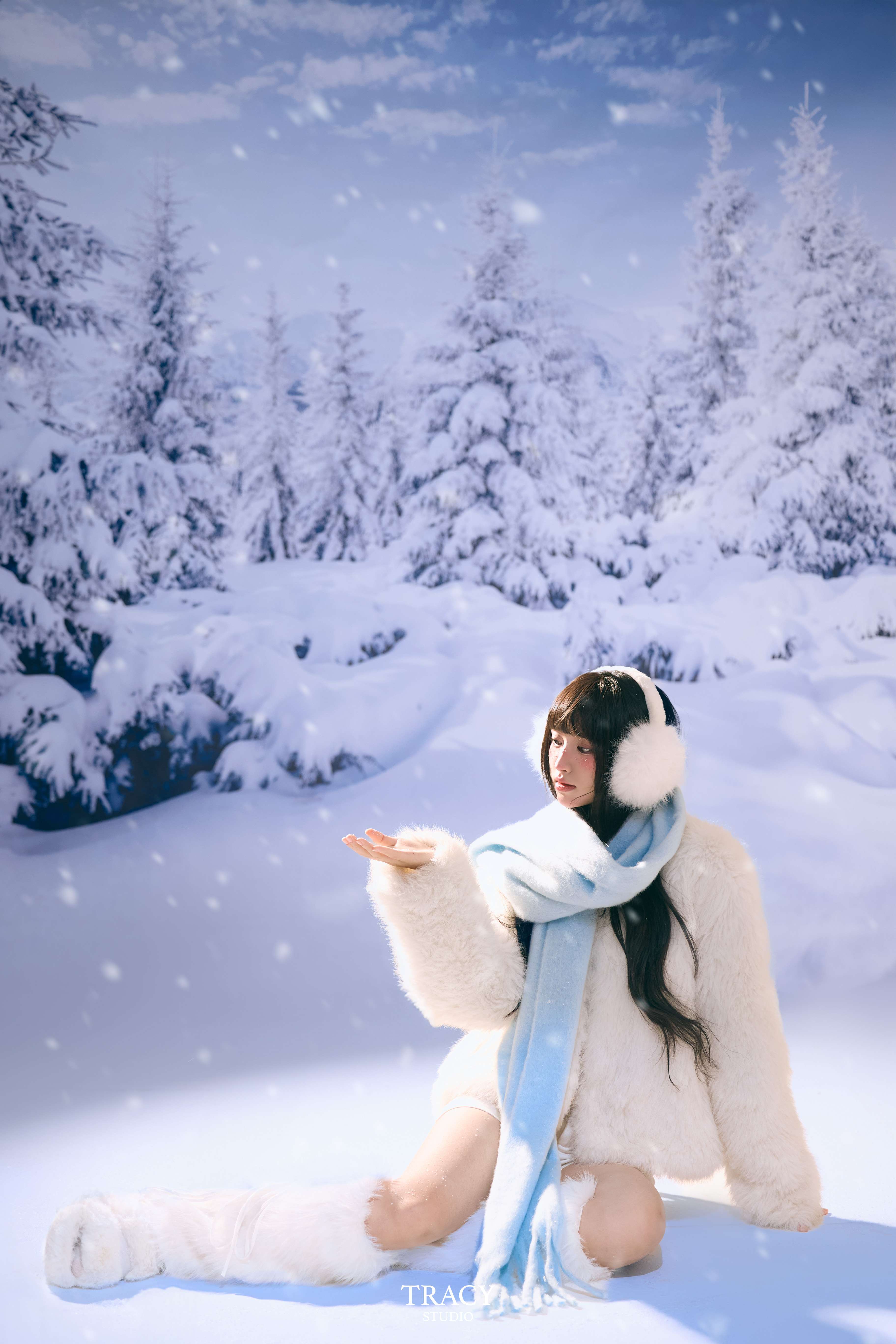 frontend/img/gallery/anh-giang-sinh/tracy-studio-chup-concept-noel-tuyet (3).jpg